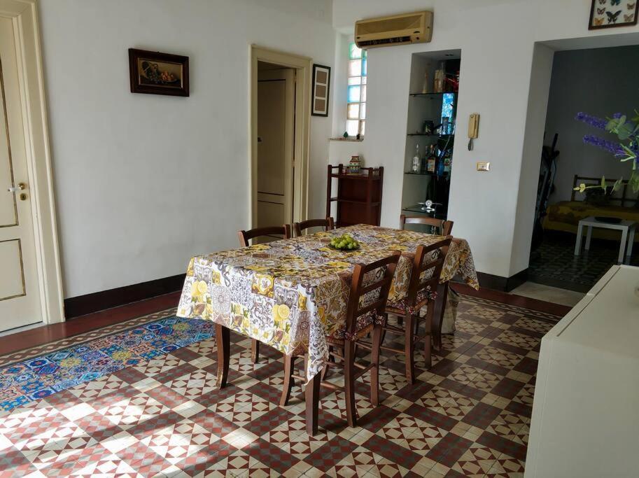 Appartement Life In Station à Catane Extérieur photo